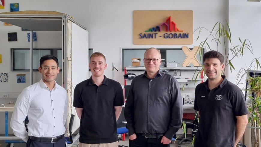SaintGobain Gruppenfoto