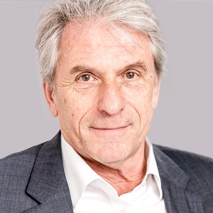 Prof. Dr.-Ing. R. J. Ahlers